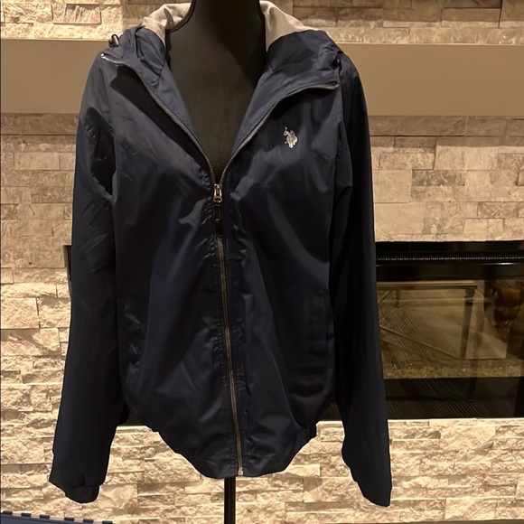 U.S. Polo Assn. Navy Hooded windbreaker jacket size Small - Picture 1 of 16